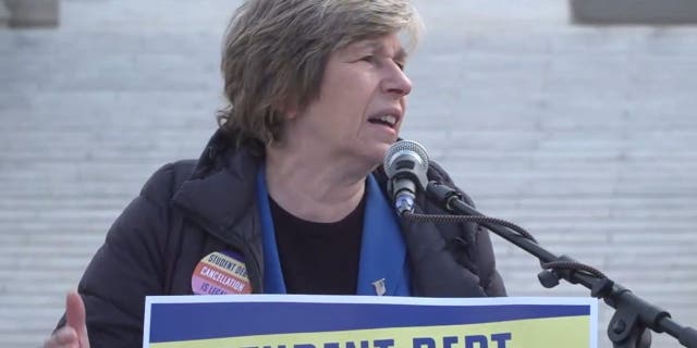 Teachers’ union boss Randi Weingarten gives a speech outside the Supreme Court on Feb. 28, 2023.