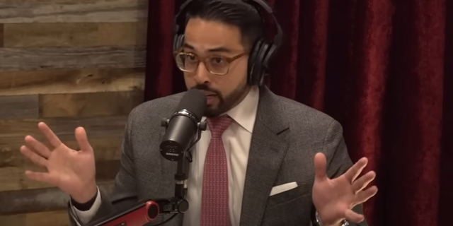 Breaking Points co-host Saagar Enjeti speaks with Joe Rogan about the conflict in Ukraine.