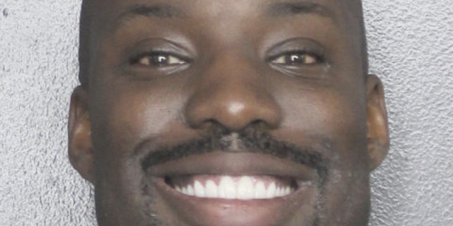 Former NFL player Vontae Davis 'doing well' following DUI arrest, brother Vernon says Mugshot of former NFL Pro Bowl cornerback Vontae Davis following a DUI arrest.
