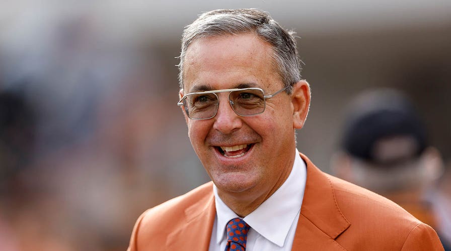 New Texas AD Chris Del Conte explains why Longhorns won't add