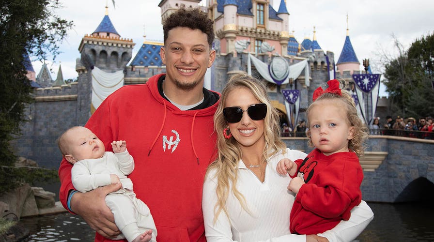 Patrick Mahomes spends quality family time at Disneyland a day