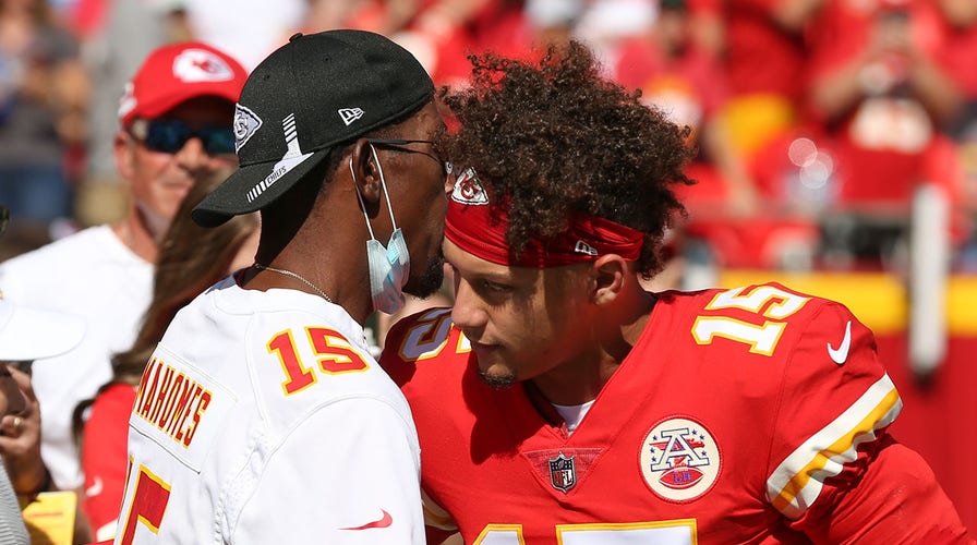 Patrick Mahomes’ dad, exMLB pitcher Pat Mahomes, says his son honed