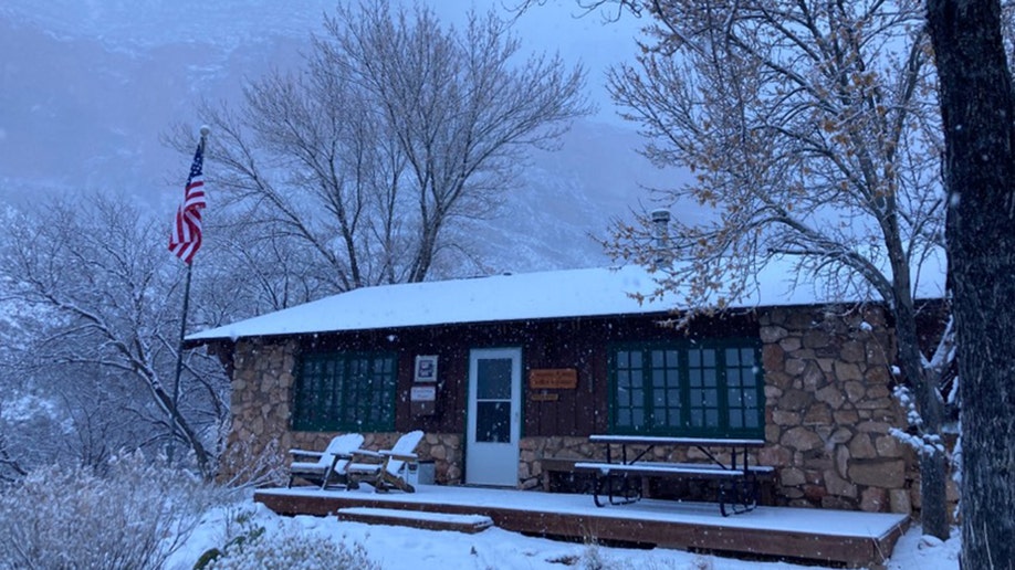 Havasupai Gardens Ranger Station