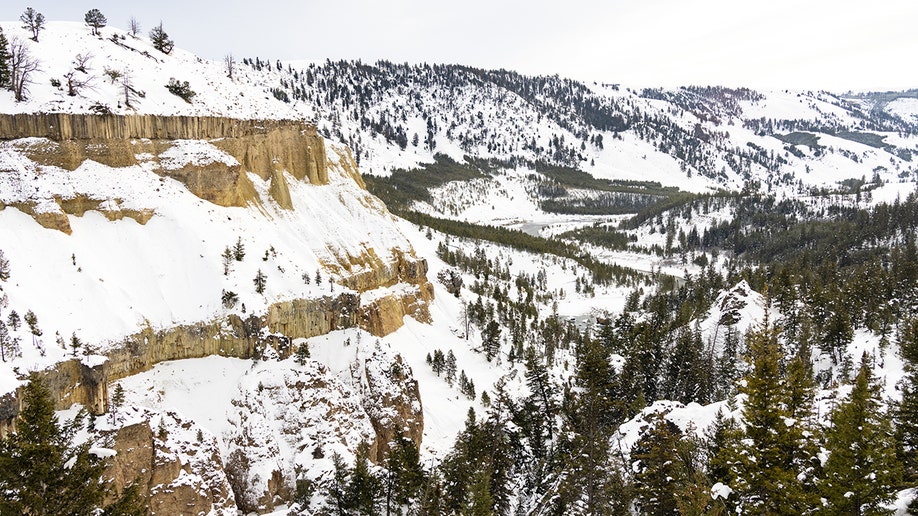 yellowstone snow