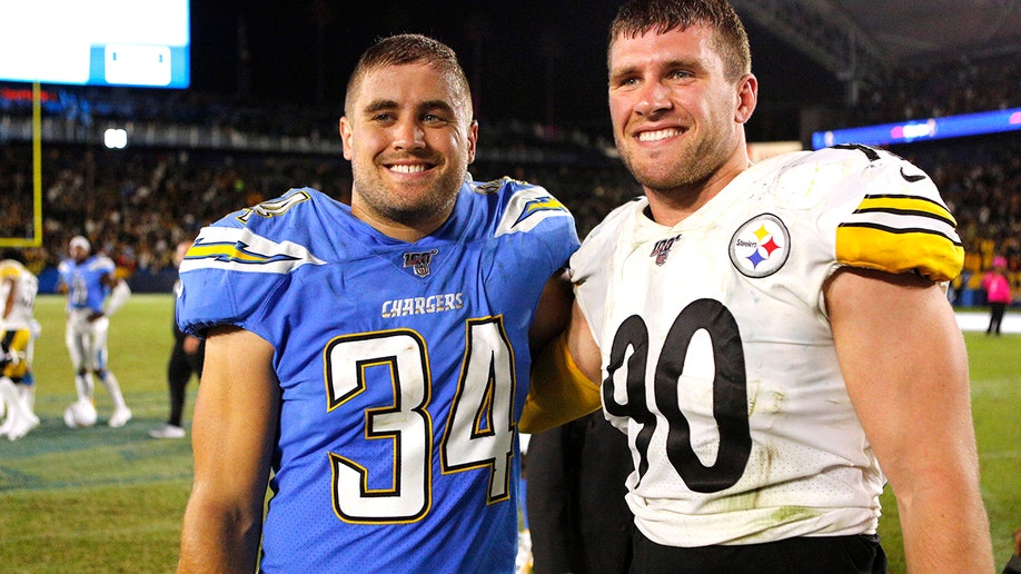 TJ y Derek Watt