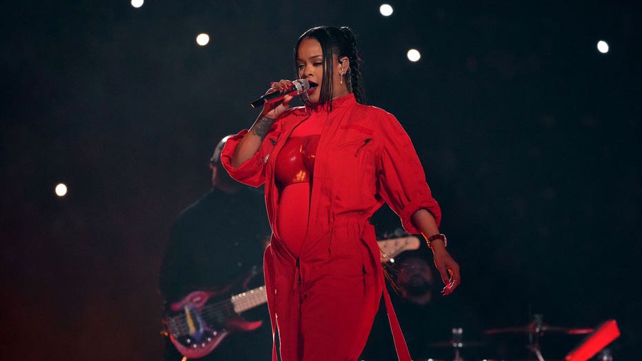 Rihanna is pregnant with her second child: report