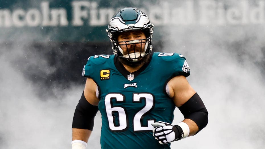 Philadelphia Eagles receive worrisome Jason Kelce news after win