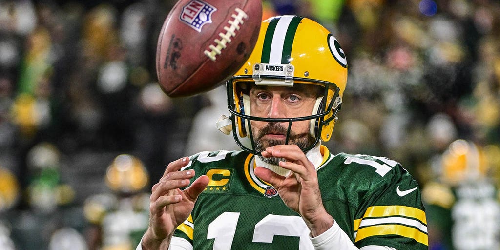 NFL legend likens retirement to dying when talking about Aaron Rodgers  possibly walking away