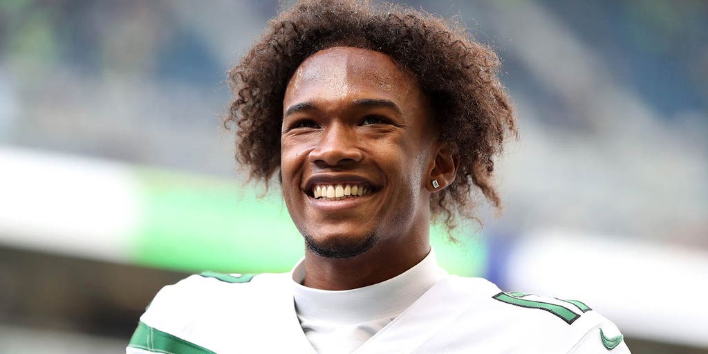 Jets' Garrett Wilson apologizes for overzealous reaction to Aaron Rodgers  trade report