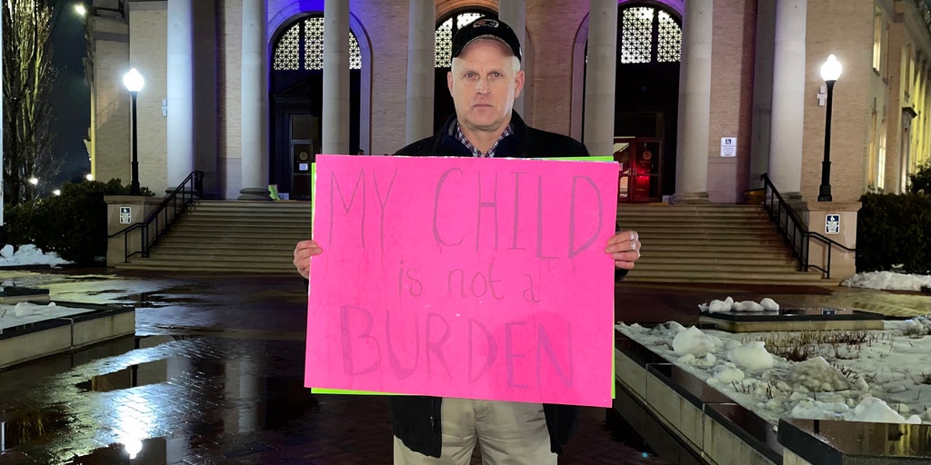 Dem who made controversial abortion comments ditches public meeting to dine with senators as parents protest - Vimarsana News