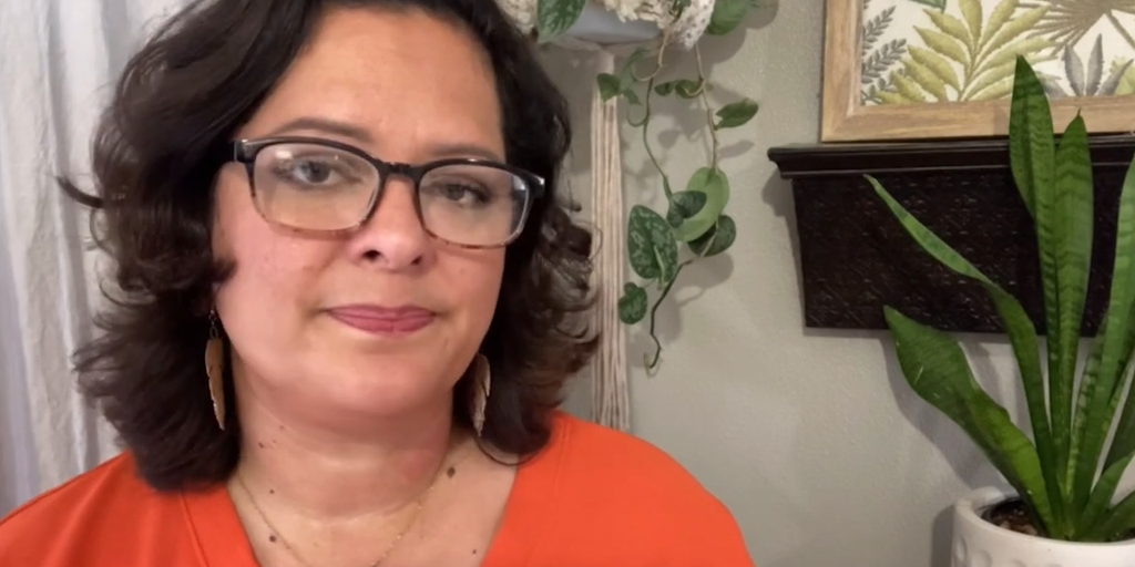 Latina mom fights Texas school over 'seducing hooker' game played with middle-school students - Vimarsana News