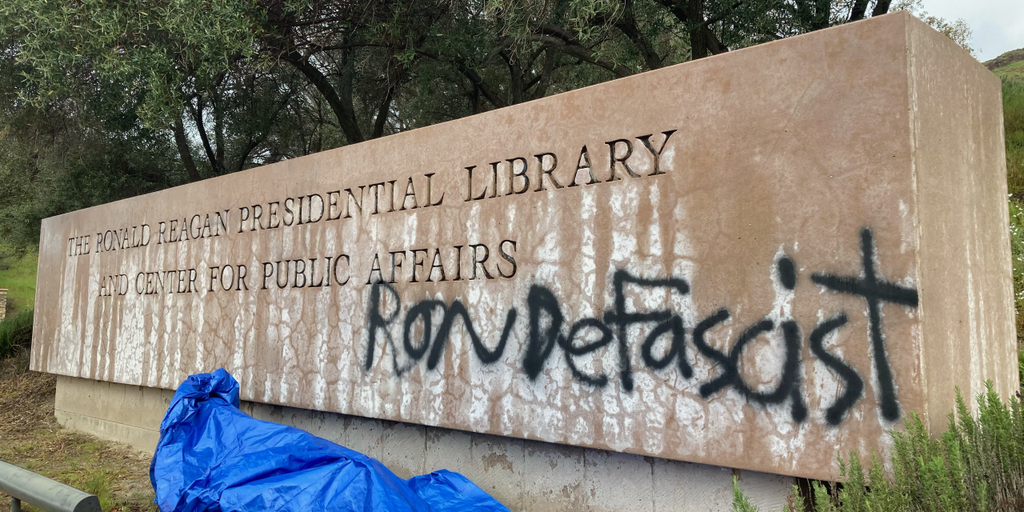 Ronald Reagan Presidential Library sign vandalized with graffiti ahead of DeSantis book talk - Vimarsana News