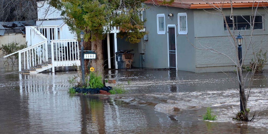 More Arizona residents ordered to evacuate as floodwaters rise - Vimarsana News