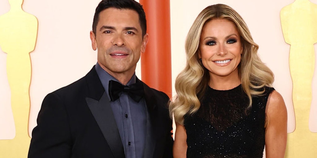 Kelly Ripa recalls 'ludicrous' sexual rituals over FaceTime with husband Mark Consuelos during the pandemic - Vimarsana News