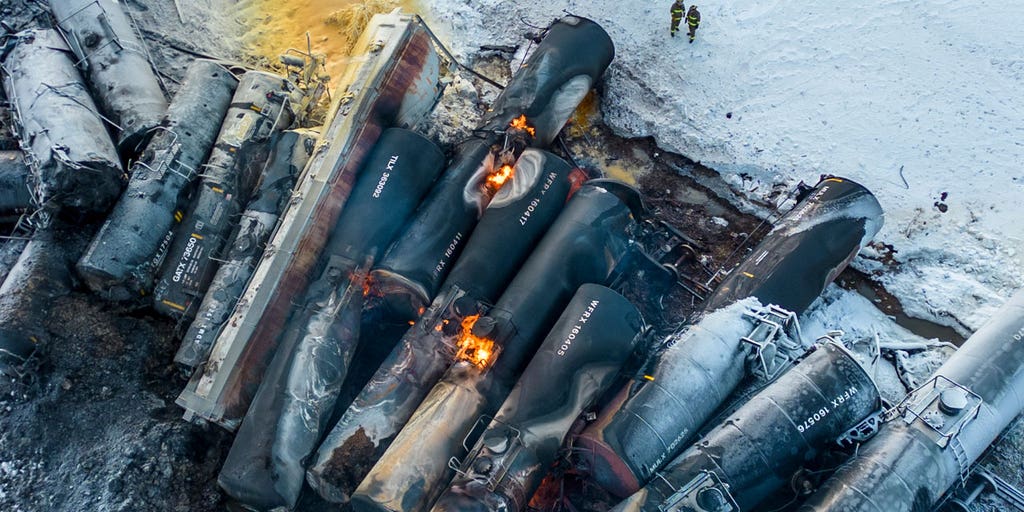 Evacuations complete after Minnesota derailment, ethanol fire - Vimarsana News