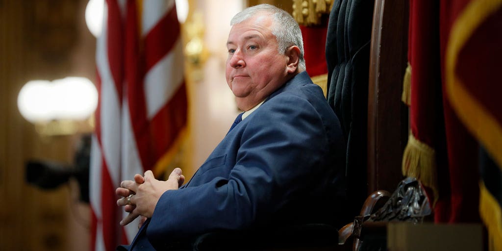 Former Ohio House Speaker denies dinners with energy execs during corruption trial - Vimarsana News