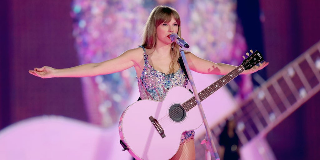 Taylor Swift returns to the stage with epic three-hour, 44-song 