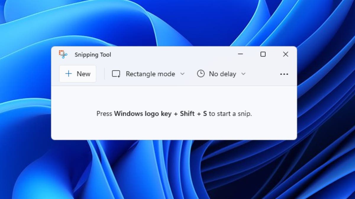 Screenshot of desktop showing snipping tool in Microsoft tool bar