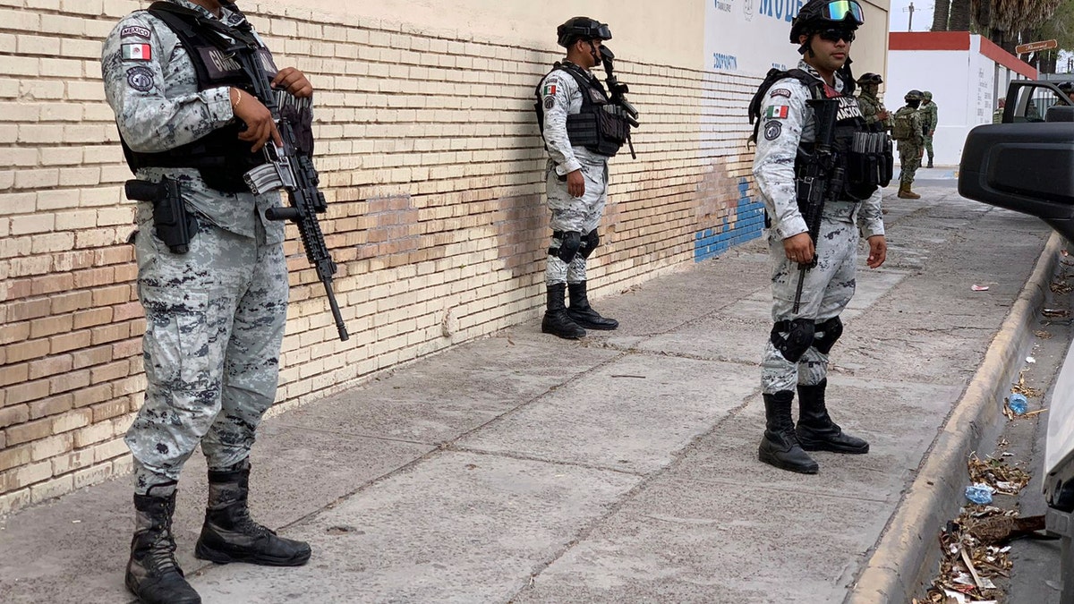 mexican police