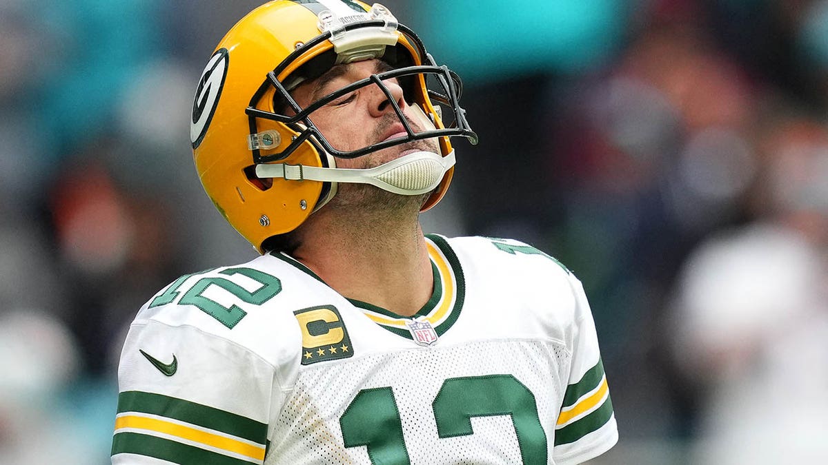 Aaron Rodgers sighs