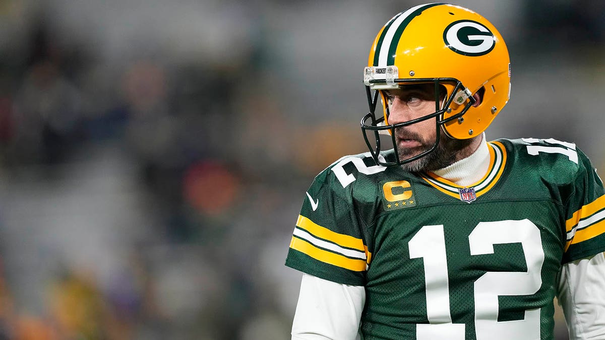 Aaron Rodgers Teases 2023 Decision Coming Soon, Jets Rumored To Be In ...