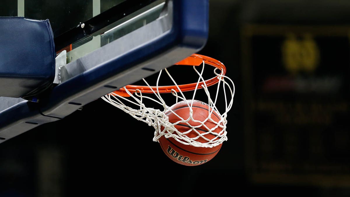 General photo of a basketball basket.