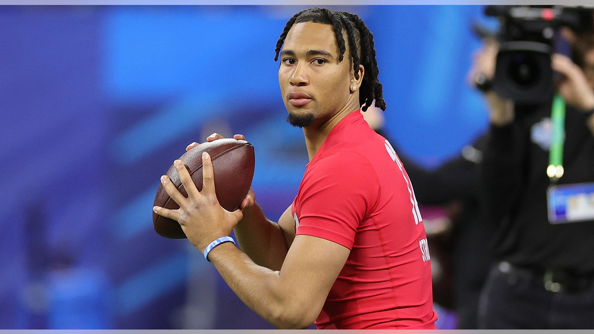 CJ Stroud throws at Combine