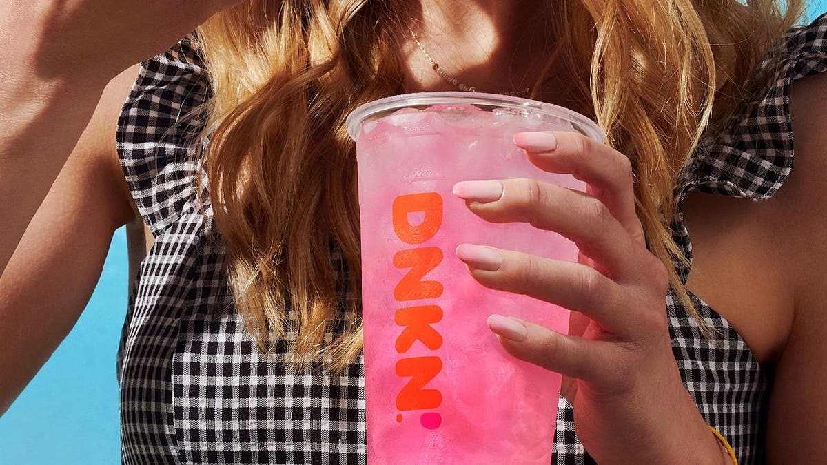 Dunkin' - Lemonade Refresher