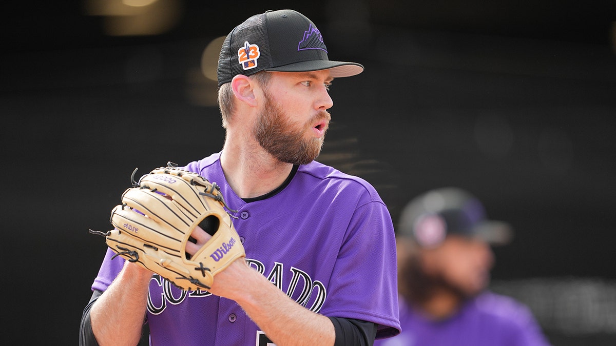 Daniel Bard, ex-Red Sox pitcher, placed on IR by Rockies due to anxiety