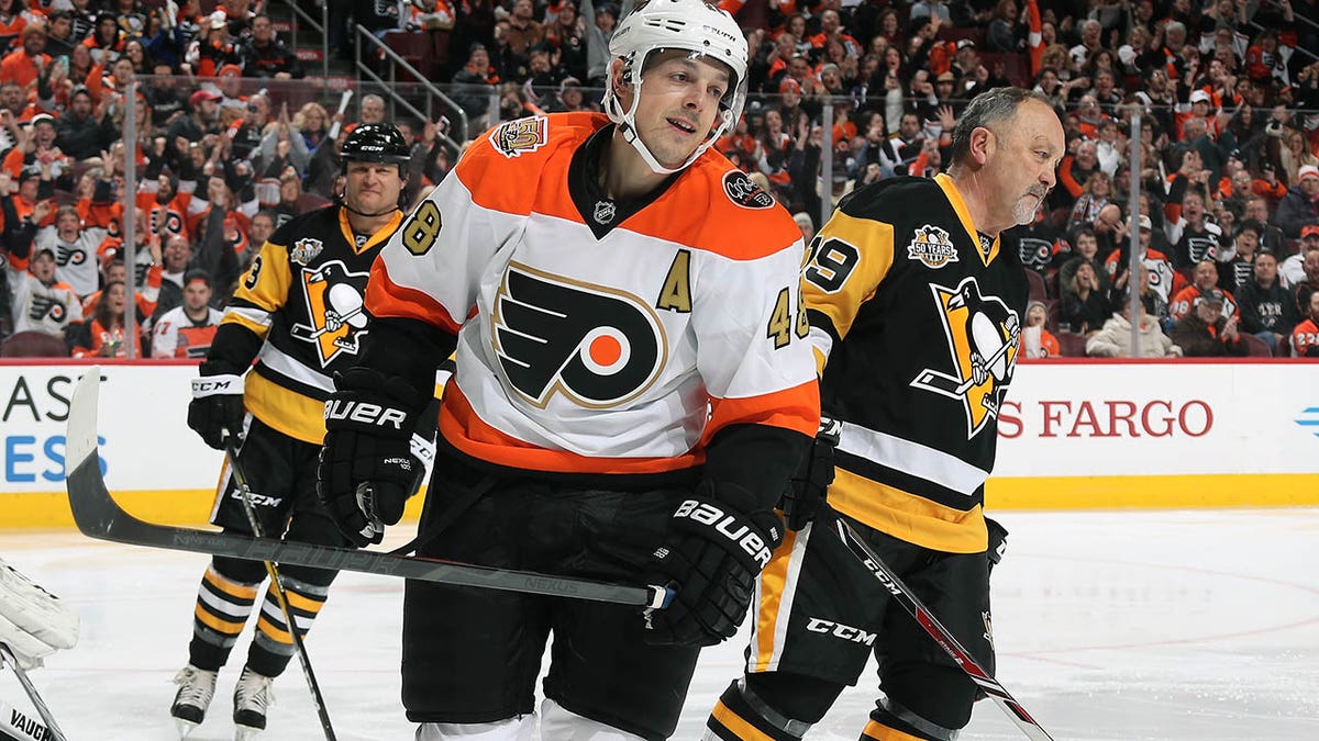 Is Flyers GM Danny Briere Showing Patience or Panic?