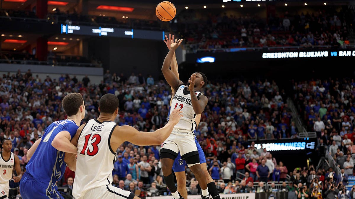 Darrion Trammell gets fouled