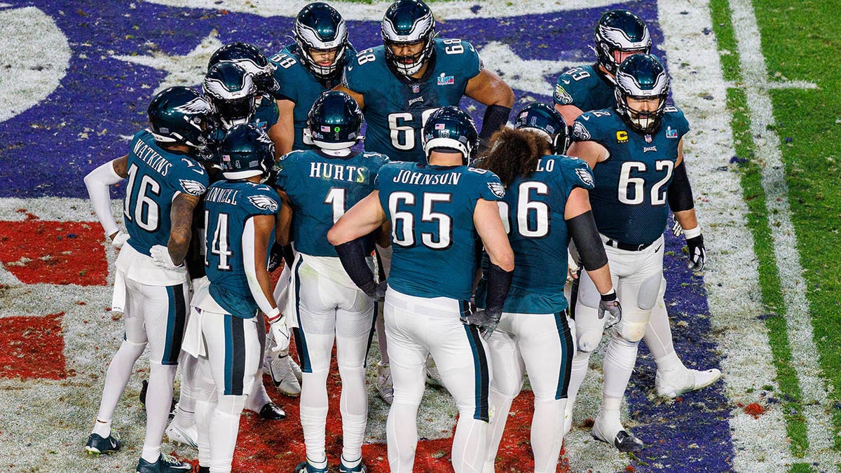 Eagles huddle