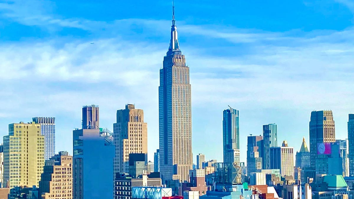 Empire State Building visto do centro da cidade