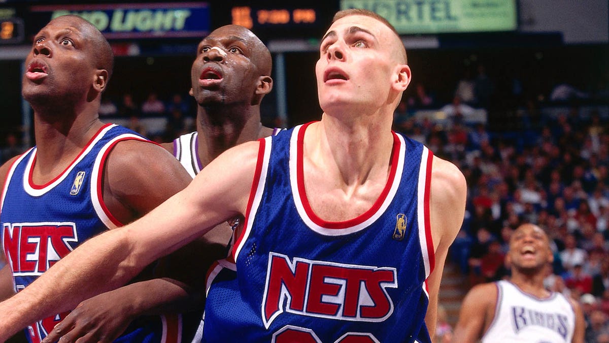 Eric Montross for the Nets