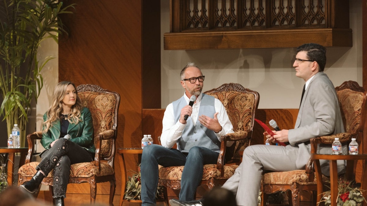 Jeff Myers, Ph.D., at the "Unmasking Gender Conference"