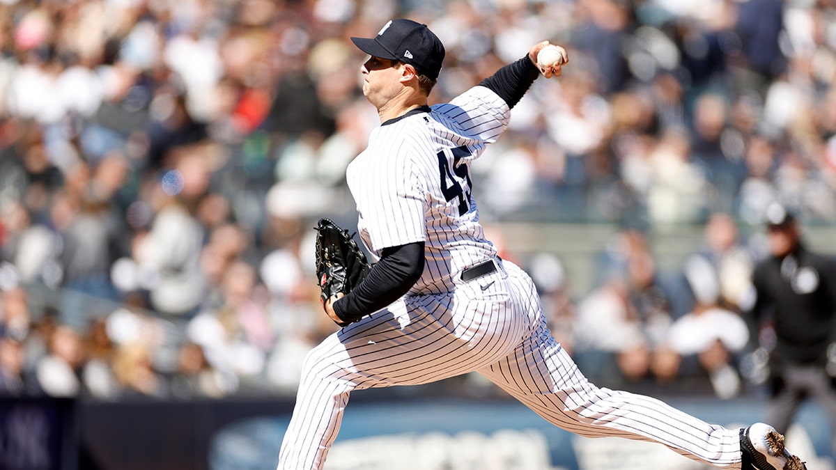 Judge homers, Cole strikeouts 11, Yankees blank Giants on opening day