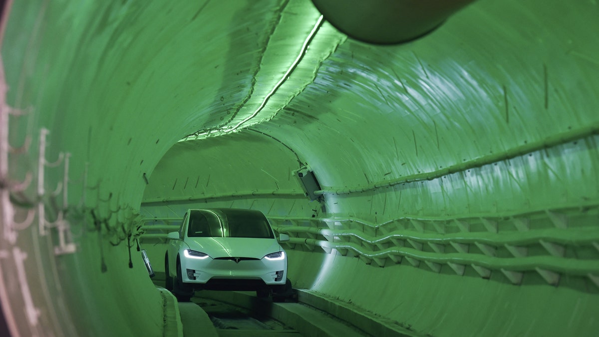 Tesla drives through Boring tunnel