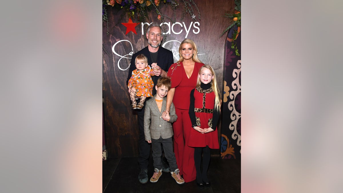 Jessica Simpson, Eric Johnson and their three children