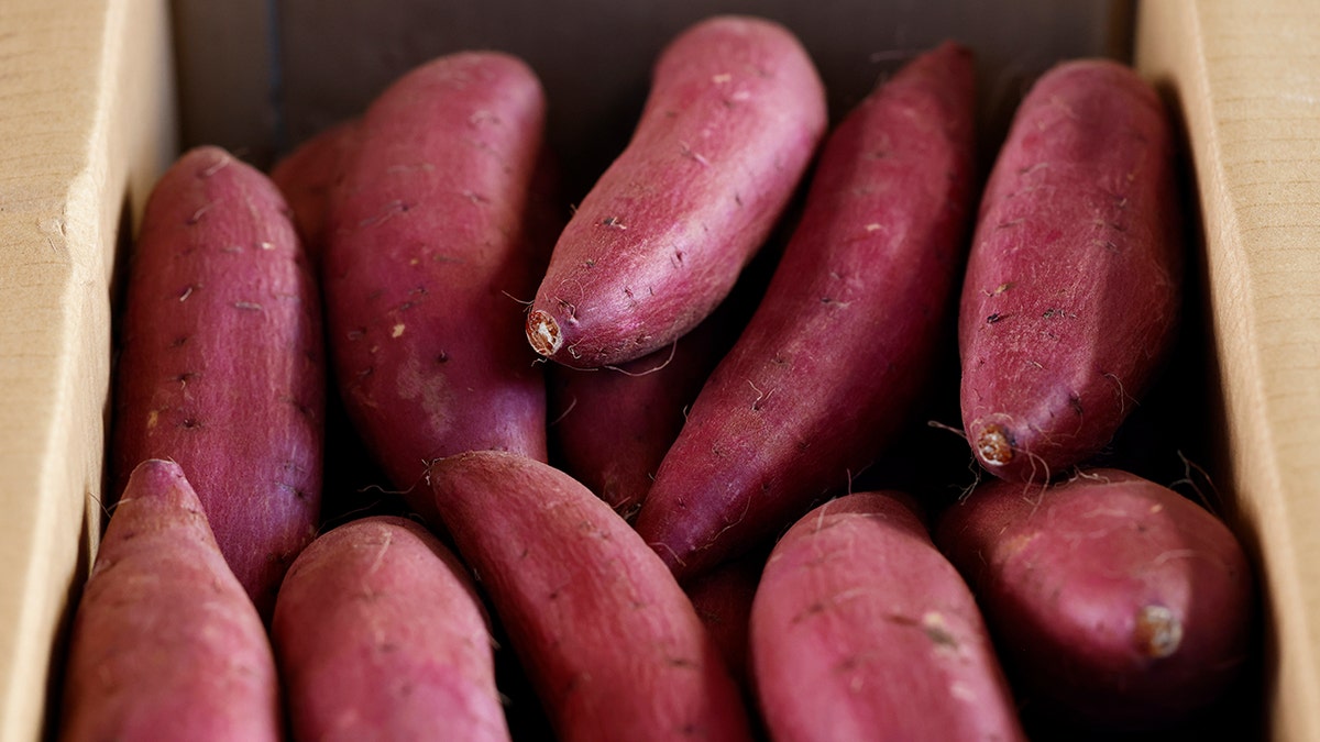reddish potatoes 