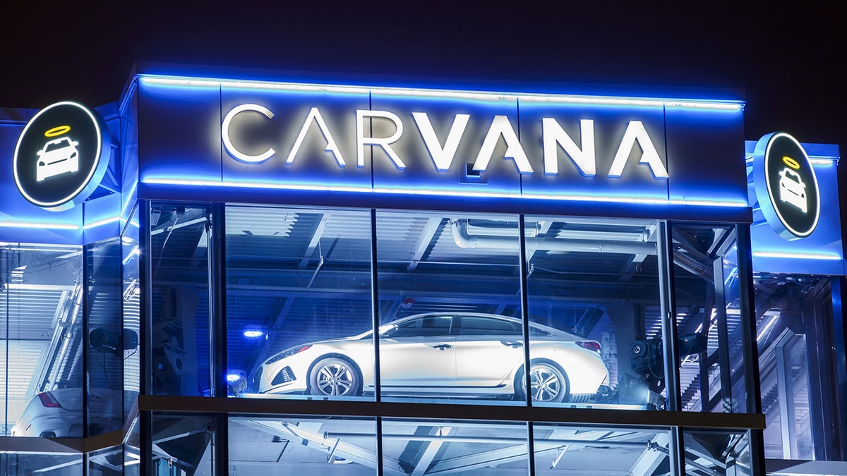 Carvana car shop