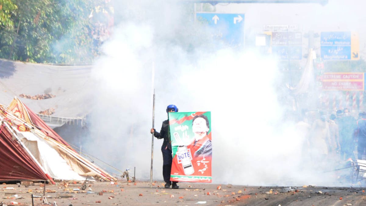 Police PTI clash