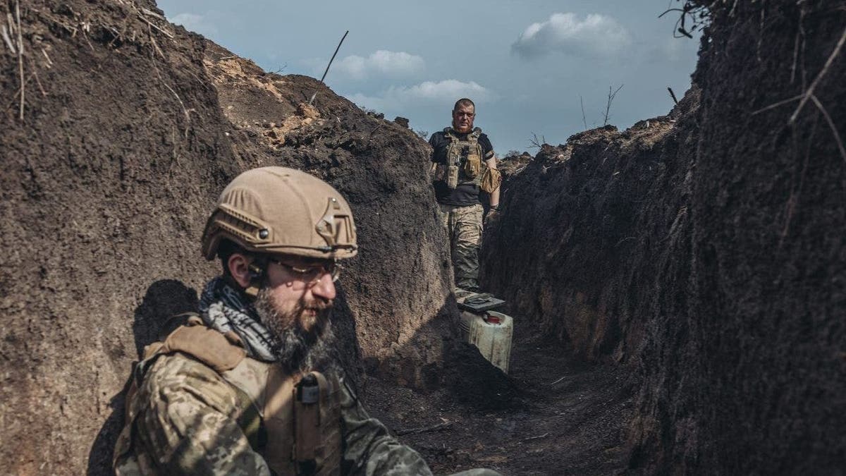 Soldiers trenches bakhmut