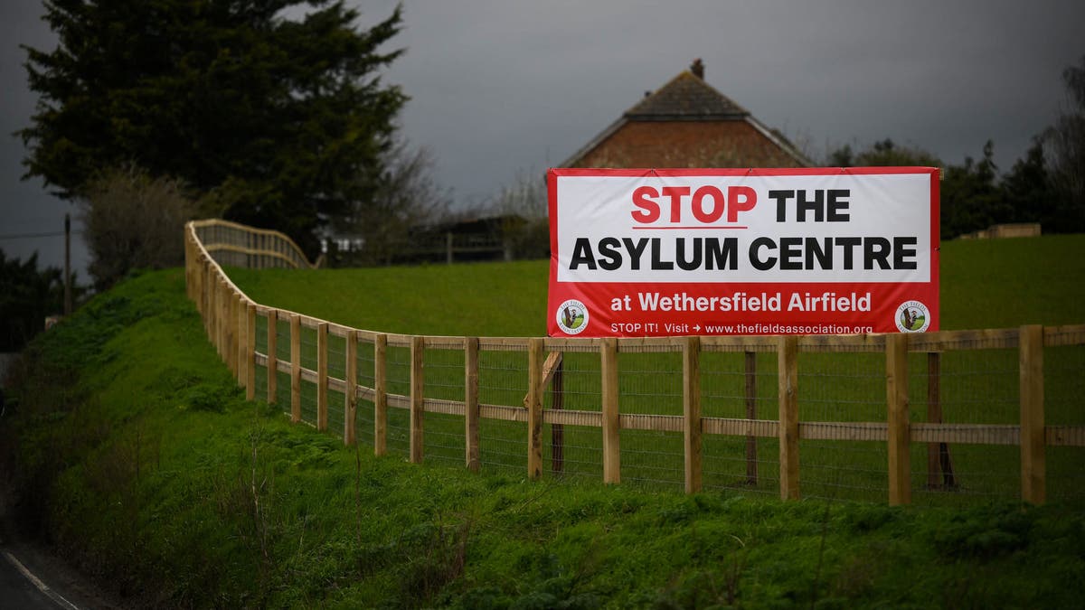 UK migrants military bases