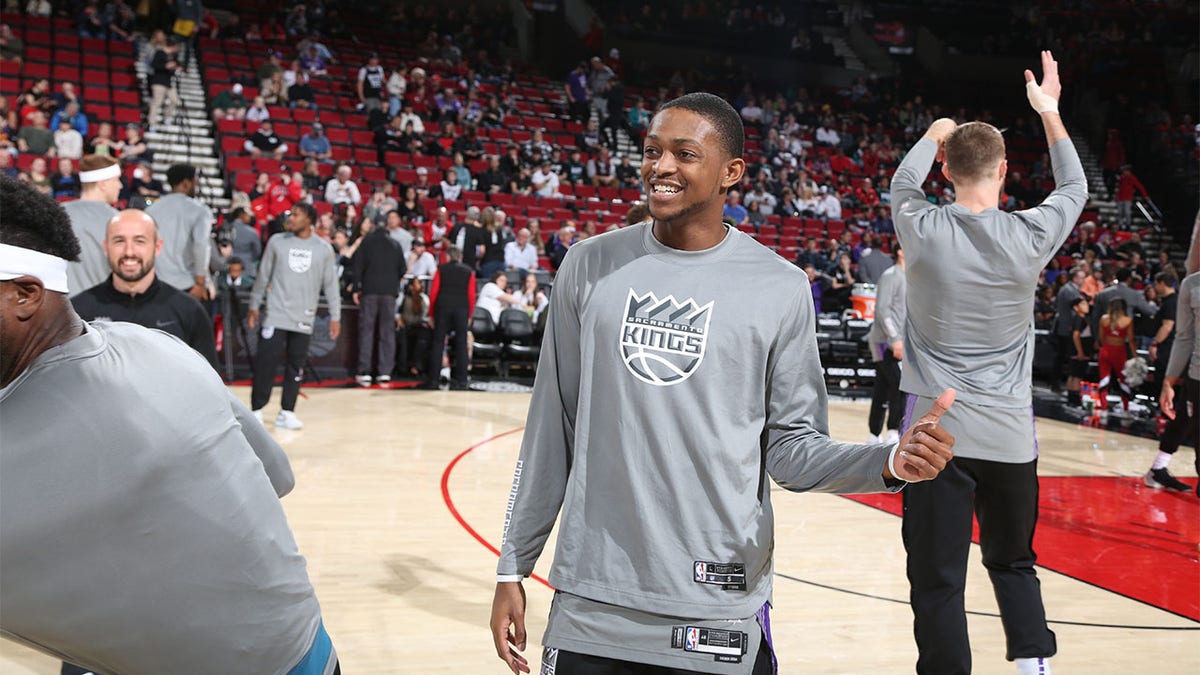 De'Aaron Fox in warmups before a game against Portland