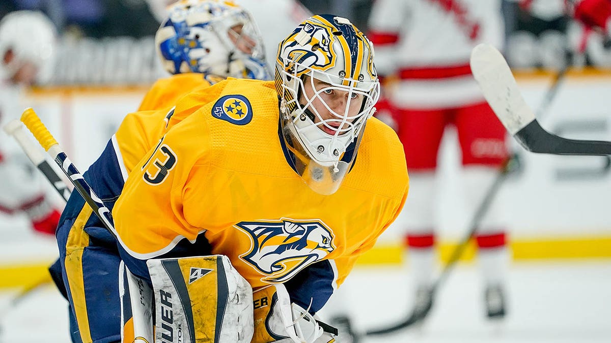Kasimir Kaskisuo warms up before a preds game