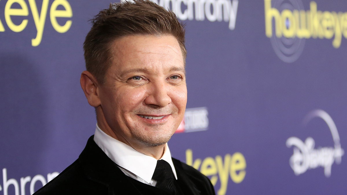 Jeremy Renner smiling