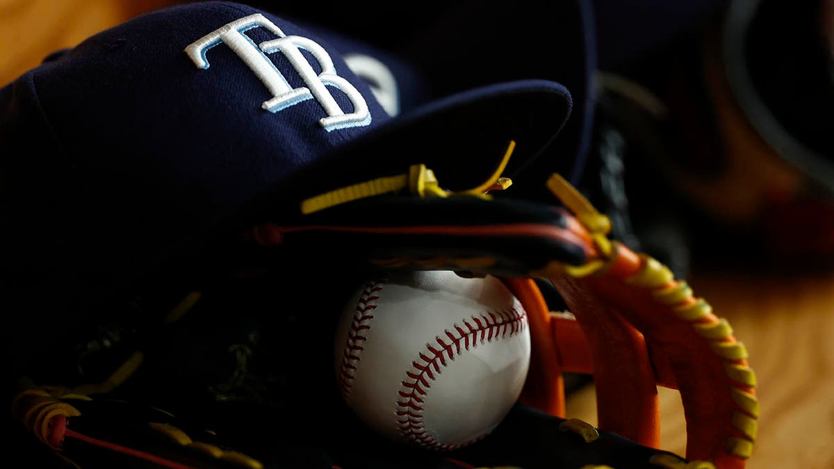 A Tampa Bay Rays hat