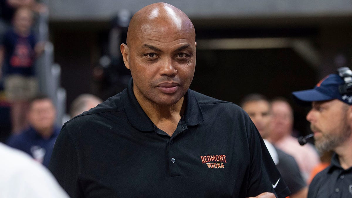 Charles Barkley attends an Auburn game