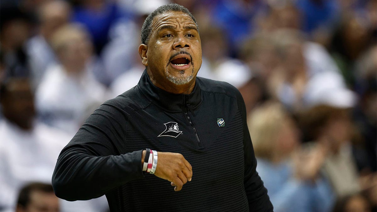 Ed Cooley coaches against Kentucky