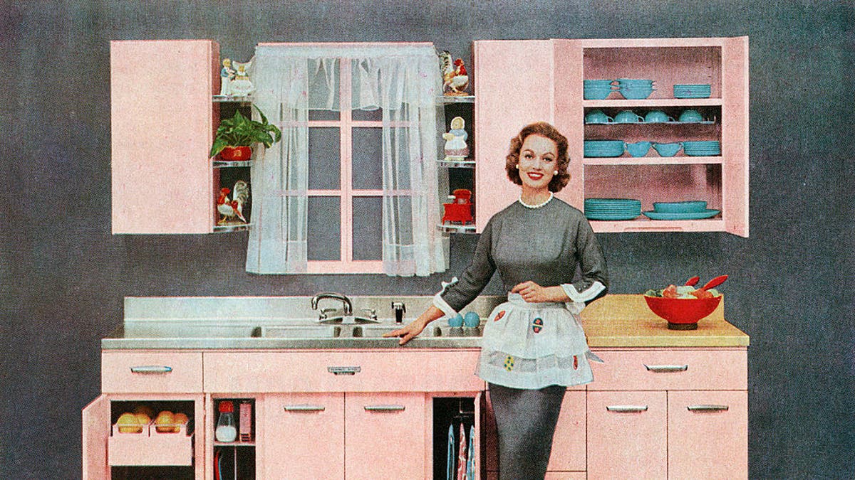 Pink kitchen 1950s